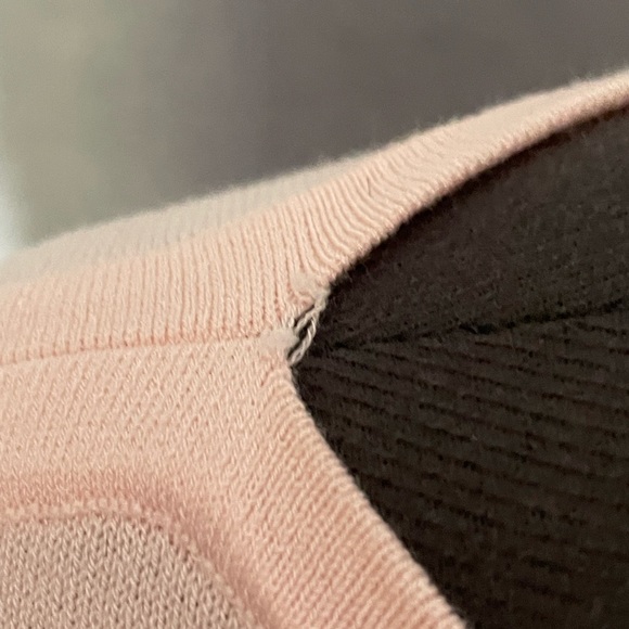 🔥3 for $15 Sale- Ann Taylor sweater - Picture 6 of 7